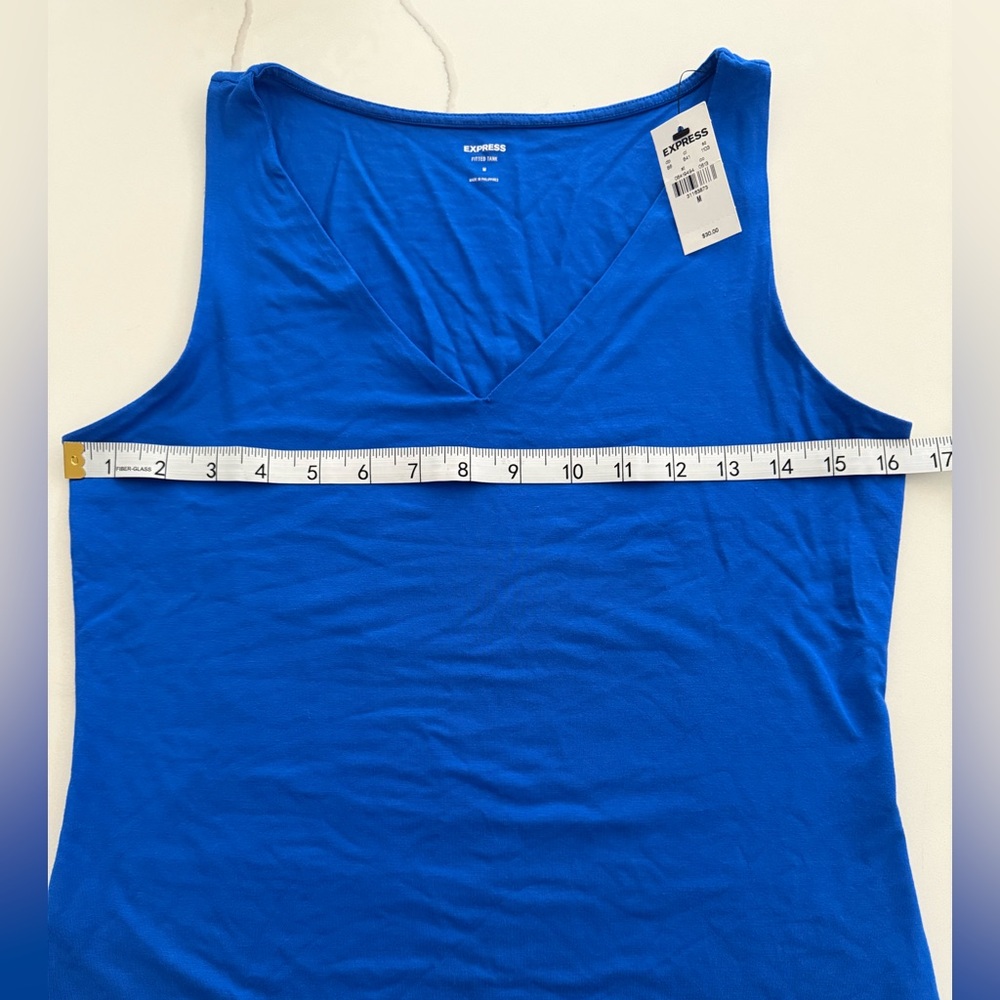 Express Women’s Fitted V-Neck Tank in Blue Size M New With Tags - Picture 5 of 6